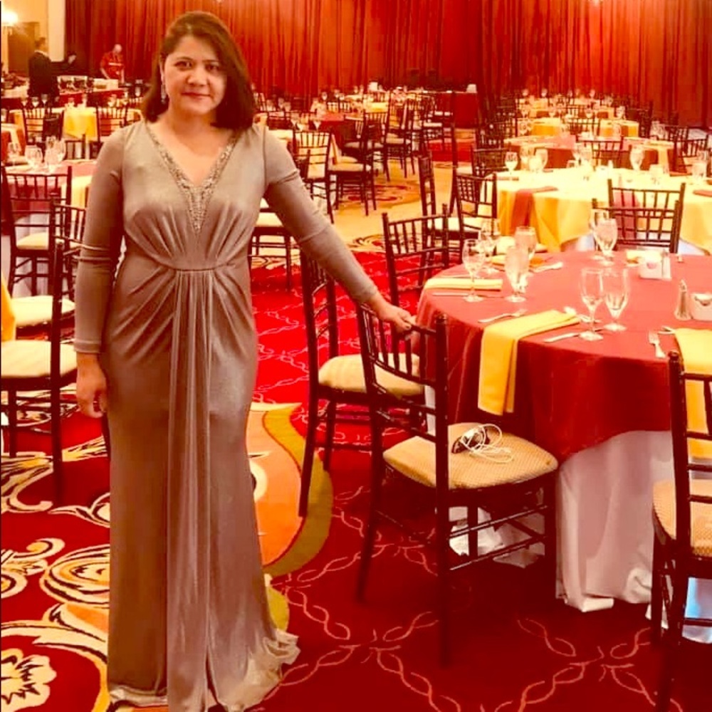 Charcoal-Colored Gown And With Beading. - image 1